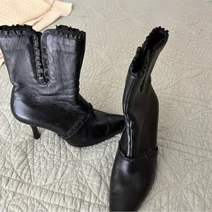 NYLA size 6 high heel women’s boots. Black.